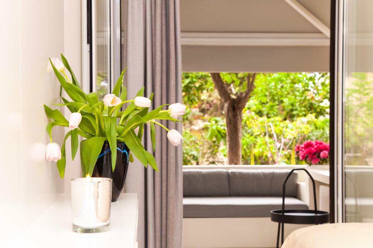 Sweet Suite Flora In Vouliagmeni Atenas Exterior foto