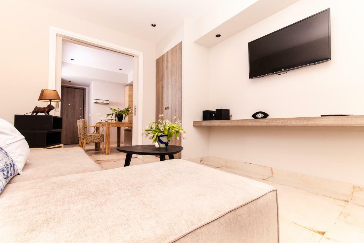 Sweet Suite Flora In Vouliagmeni Atenas Exterior foto